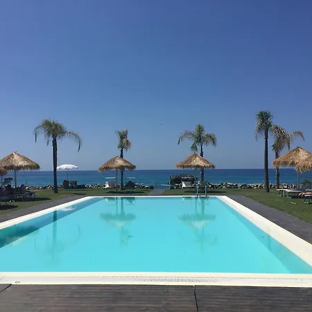 Hotel Borgo Di Riaci Beach Resort 4*