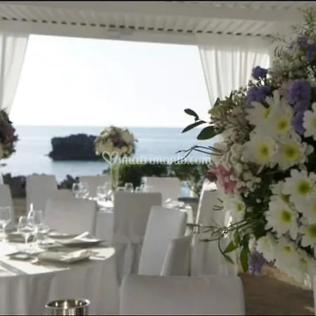 Borgo Di Riaci Beach Resort 4*