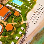 Hotel Borgo Di Riaci Beach Resort 4*