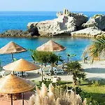 Borgo Di Riaci Beach Resort
