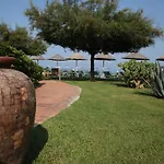 Hotel Borgo Di Riaci Beach Resort 4*