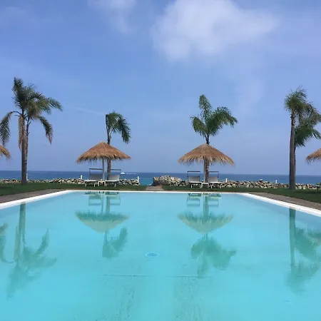 Borgo Di Riaci Beach Resort