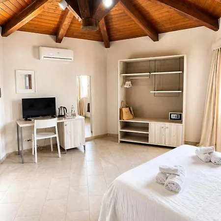 Ξενοδοχείο Borgo Di Riaci 4*