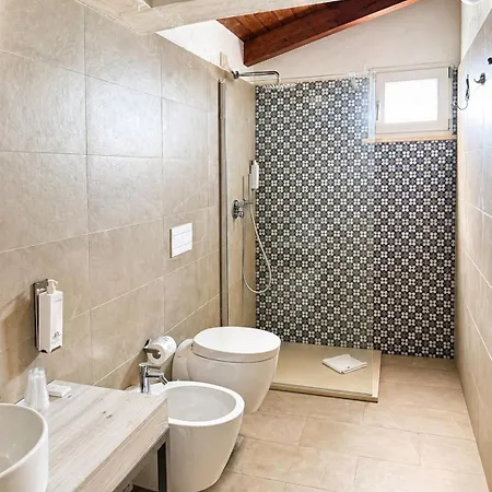 Ξενοδοχείο Borgo Di Riaci 4*