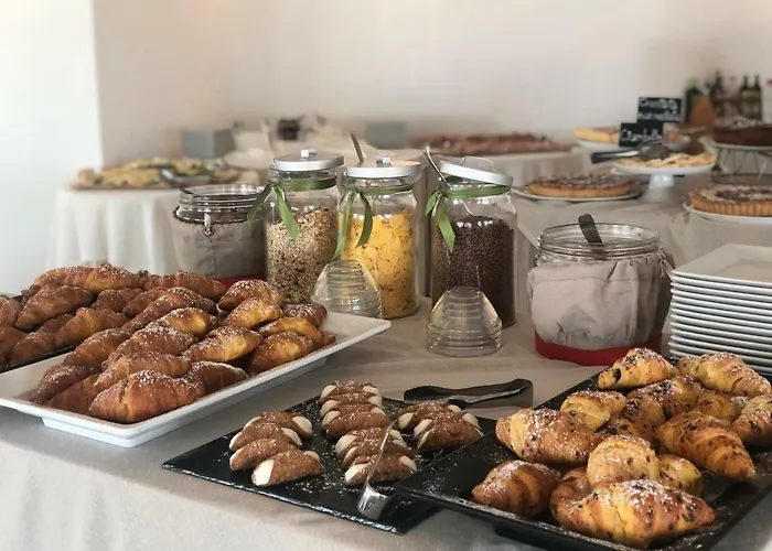 Borgo Di Riaci Hotel